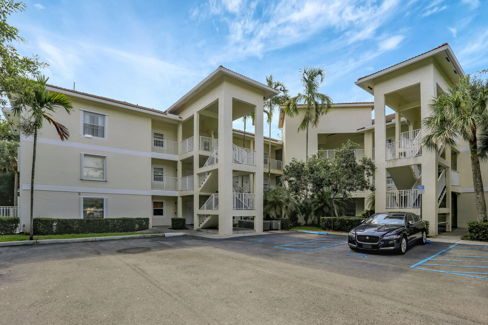 Property Photo:  2901 Riverside Drive 301  FL 33065 