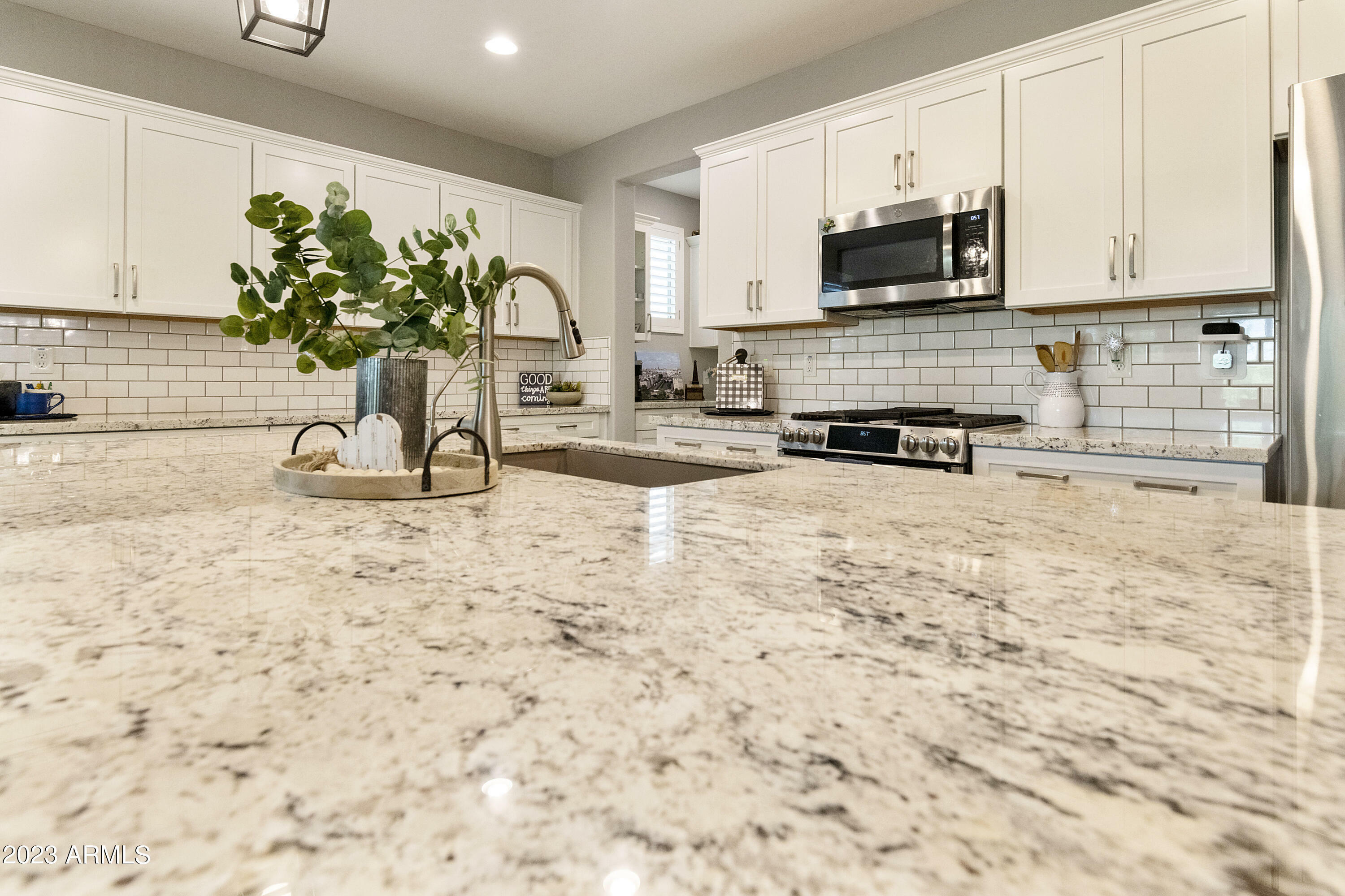 Property Photo: 10711 E Tallahassee Avenue AZ 85212