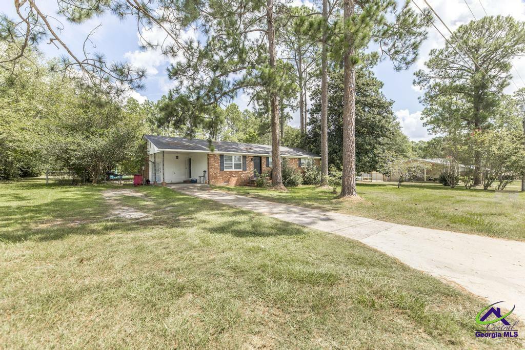 Property Photo:  101 E Brewton Street  GA 31055 