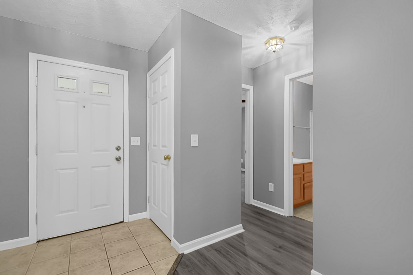 Property Photo: 2405 Louisiana Dr OH 45385