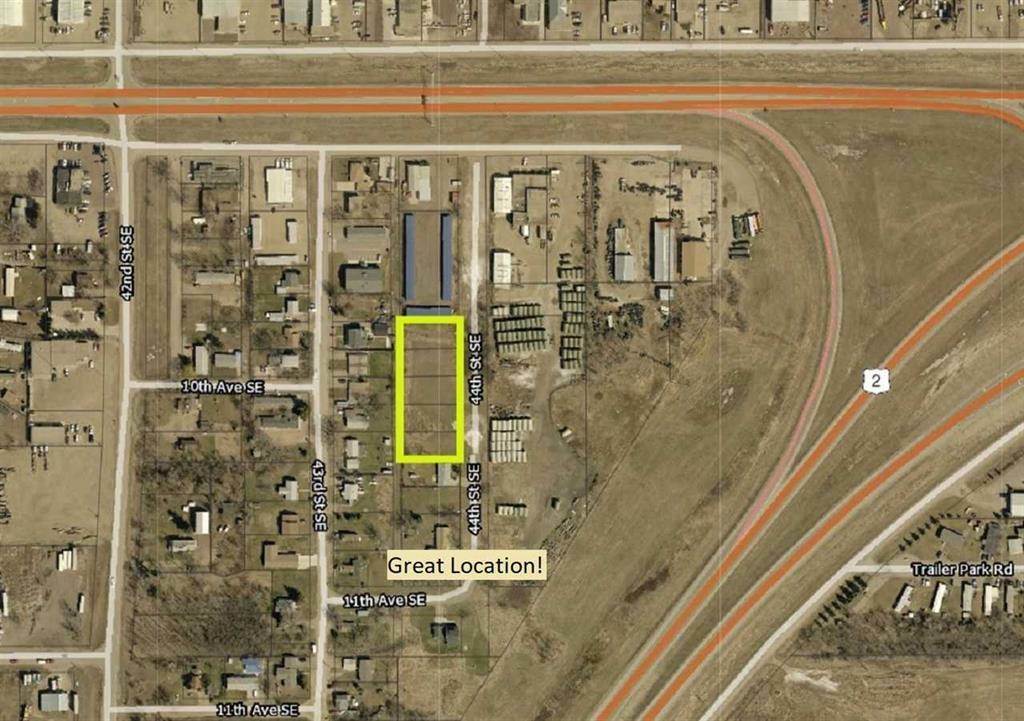 Property Photo: 912 44th Street ND 58701