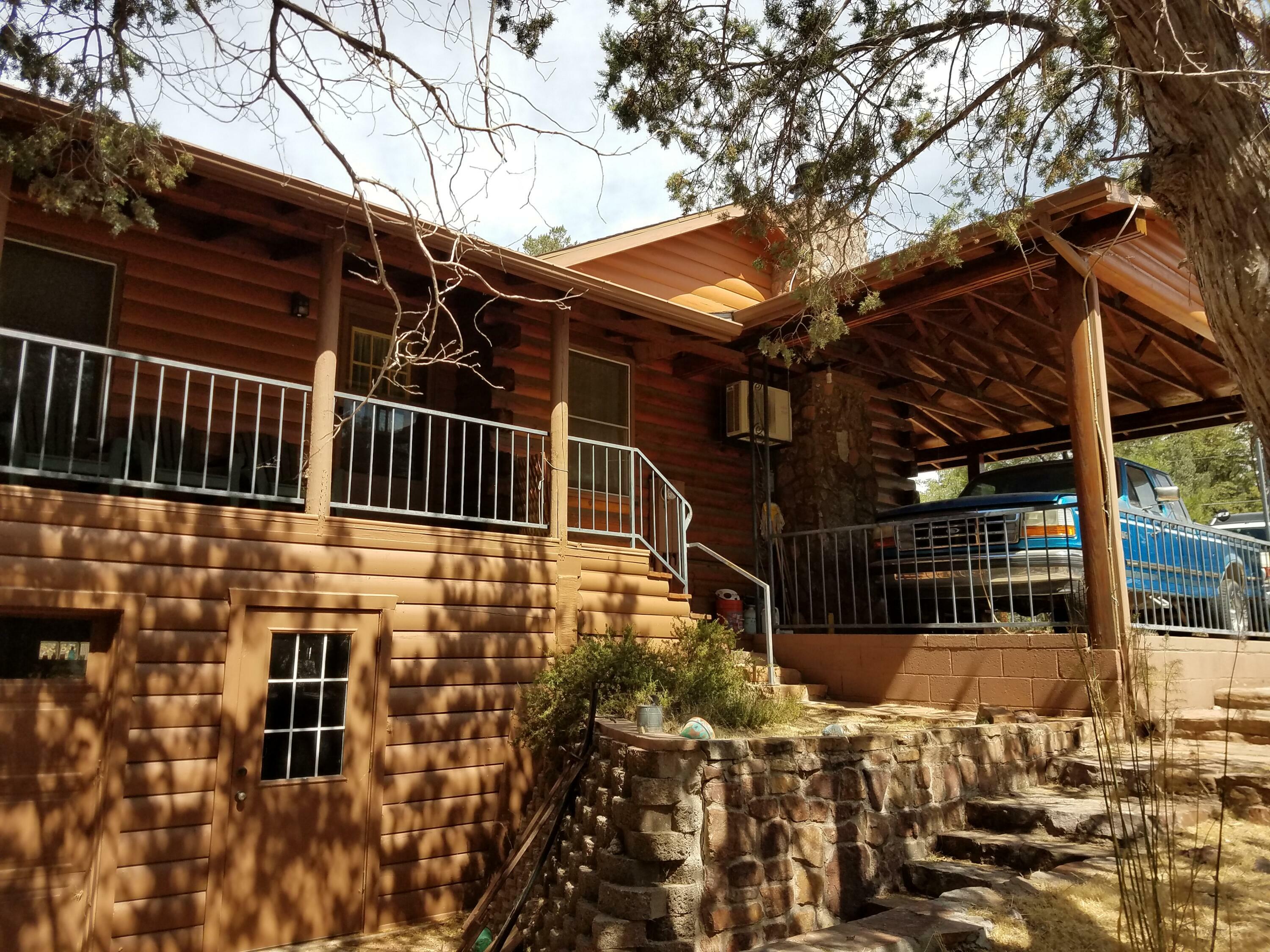 Property Photo: 811 E Park Drive AZ 85541