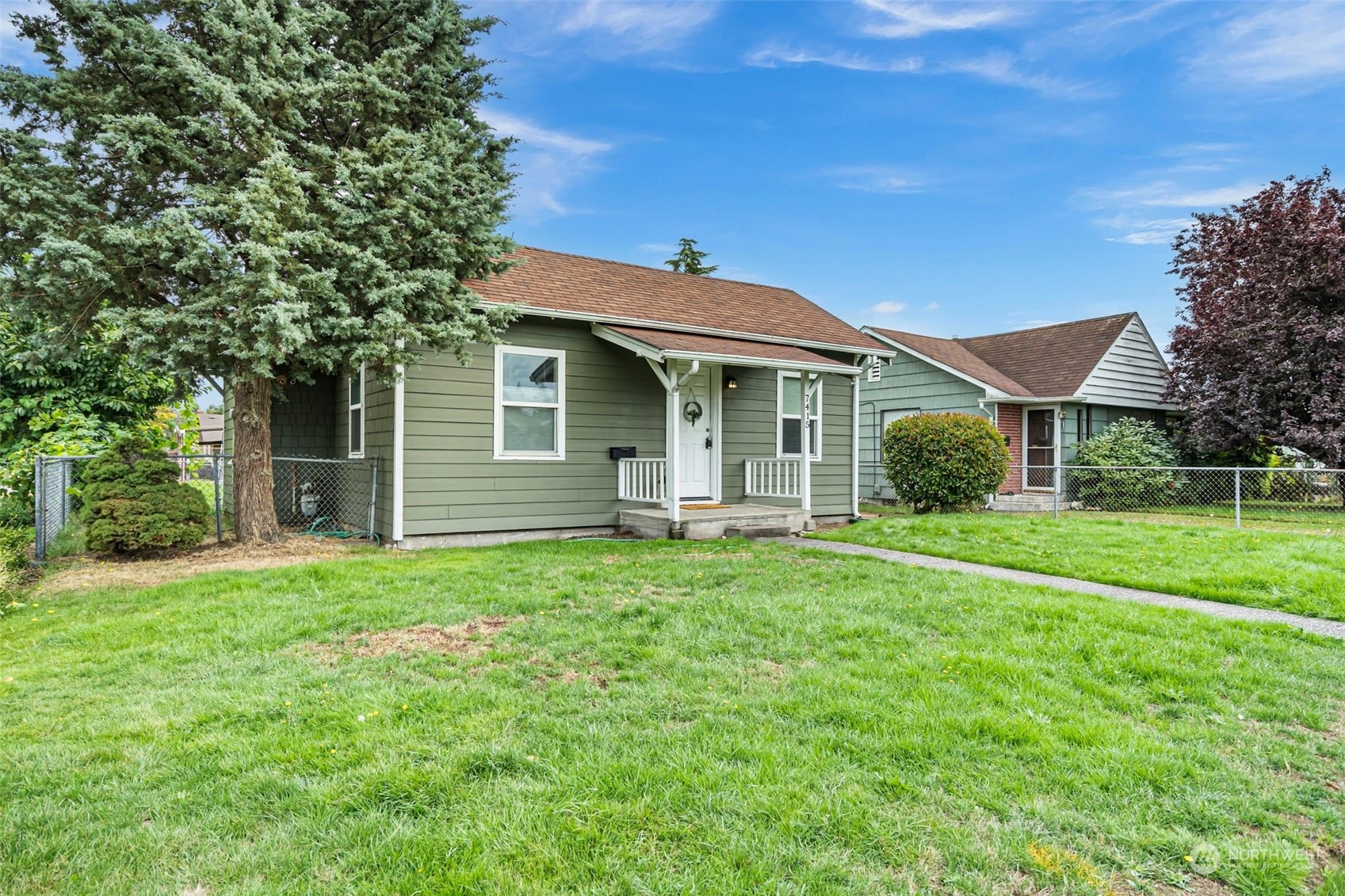 Property Photo:  7415 S Tacoma Avenue  WA 98408 