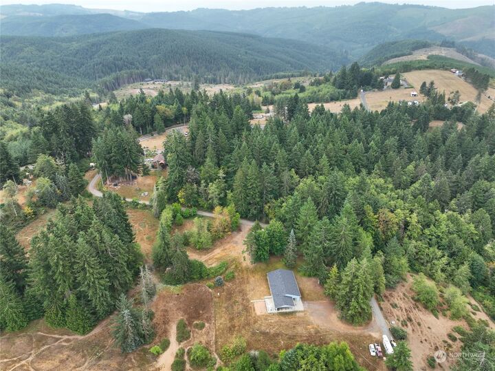 Property Photo:  1728 Ostrander Road  WA 98626 