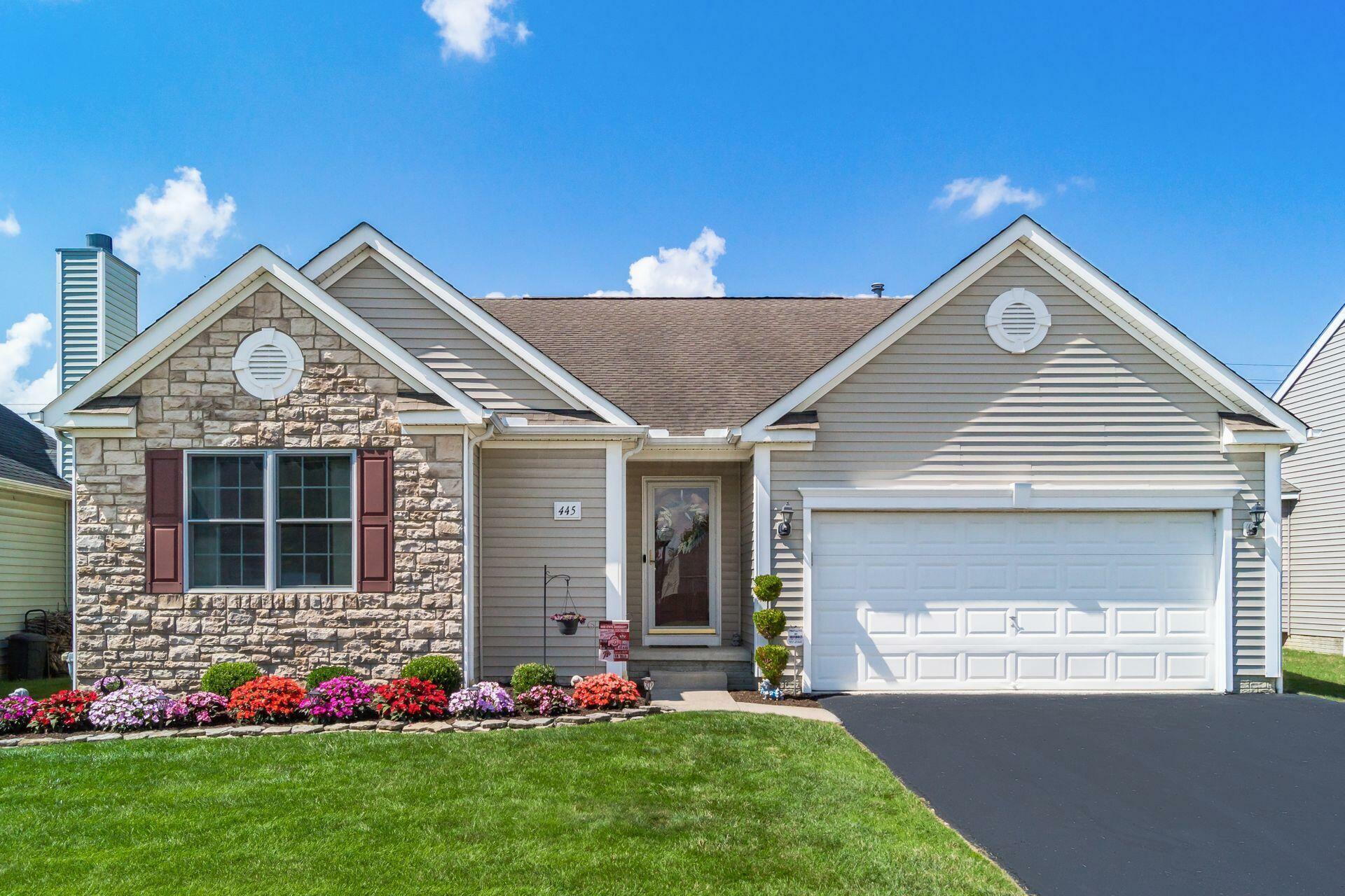 Property Photo: 445 Lilyfield Lane OH 43119