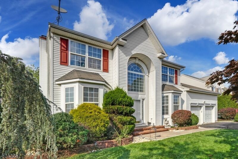 Property Photo: 20 Rolling Brook Dr NJ 08820