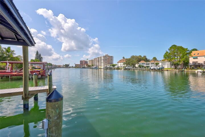 Property Photo:  330 Leeward Island  FL 33767 