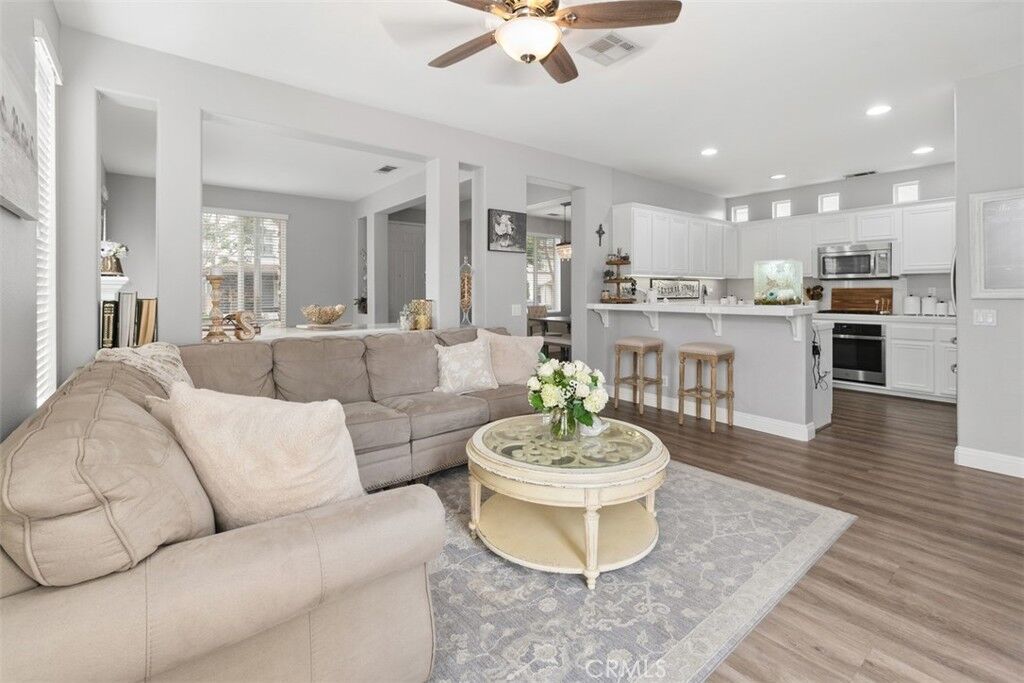 Property Photo:  12 Trumpet Vine Street  CA 92694 