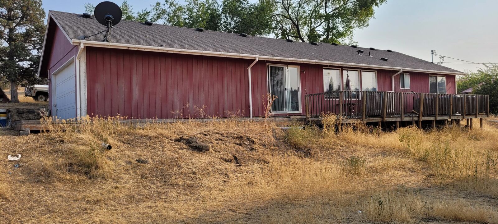 Property Photo:  7548 NE Quaale Road  OR 97741 