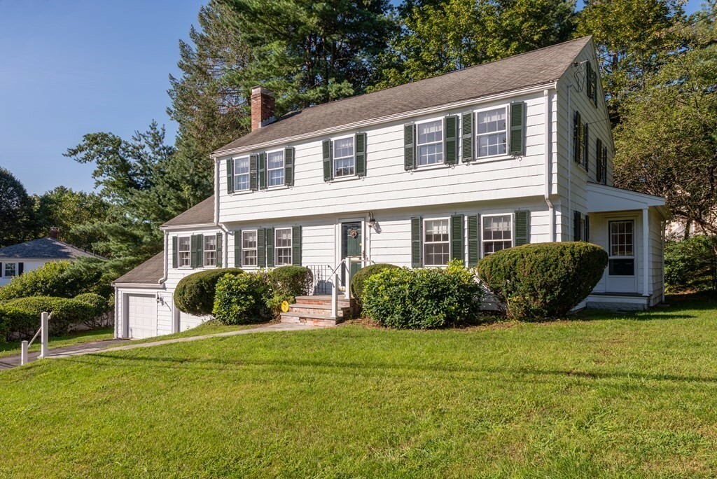 Property Photo:  5 Clearwater Rd  MA 01890 