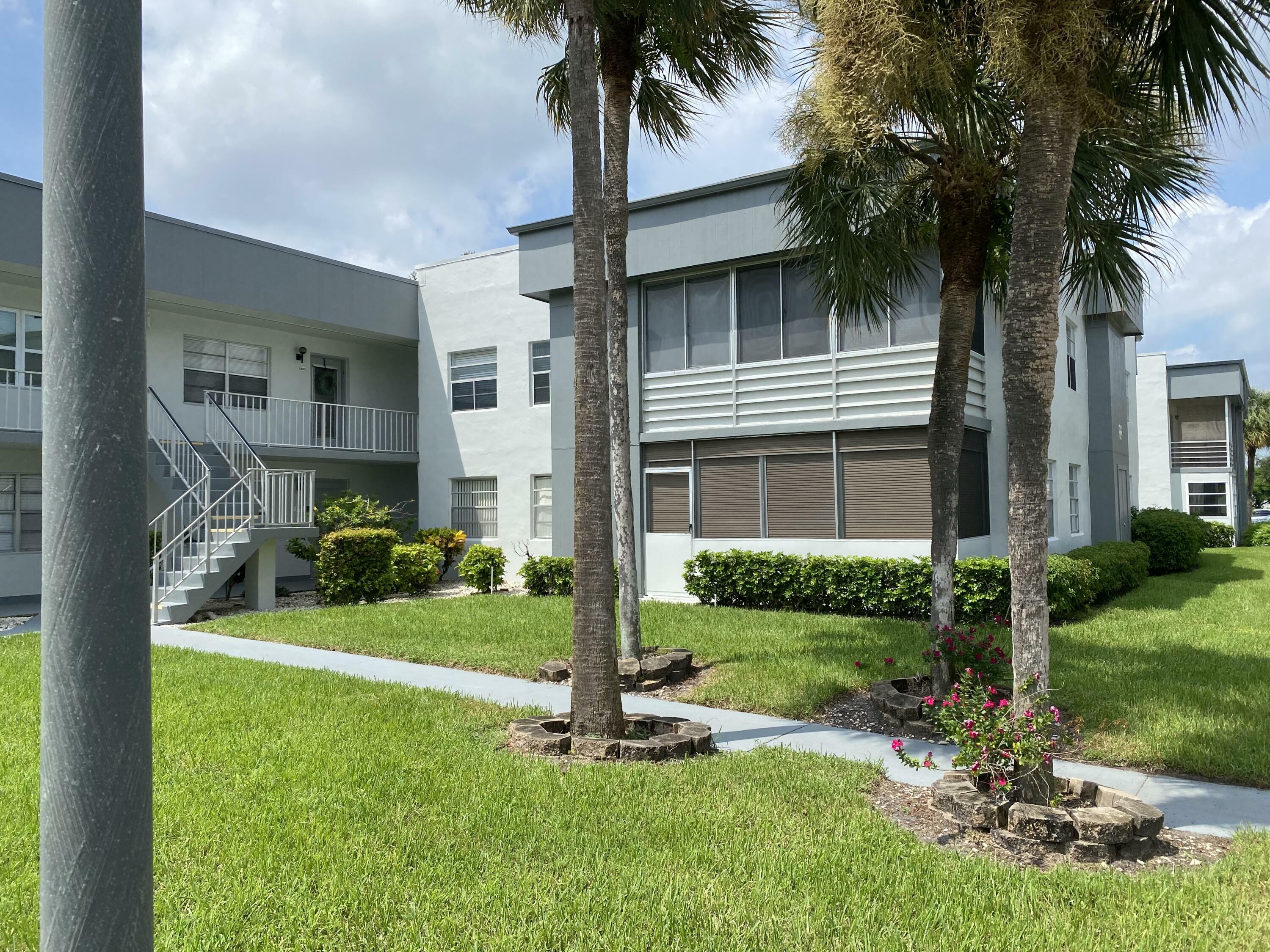 Property Photo: 579 Normandy M FL 33484