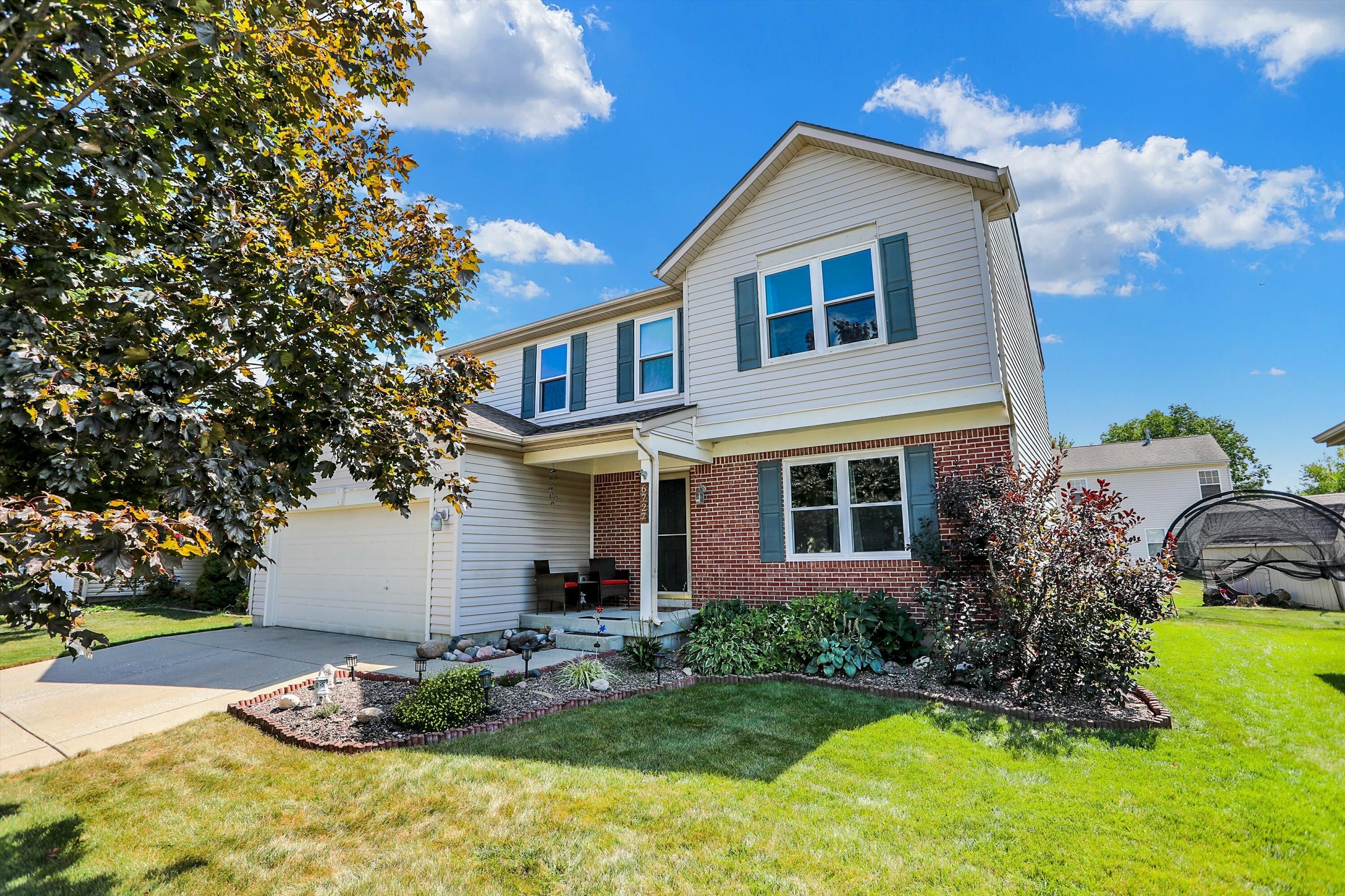 Property Photo: 6727 Ennis Way IN 46237