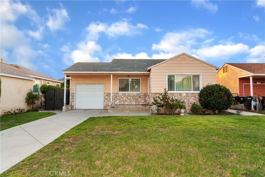 Property Photo:  7611 Crossway Drive  CA 90660 