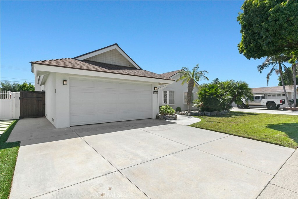 Property Photo: 6562 Bishop Drive CA 92647