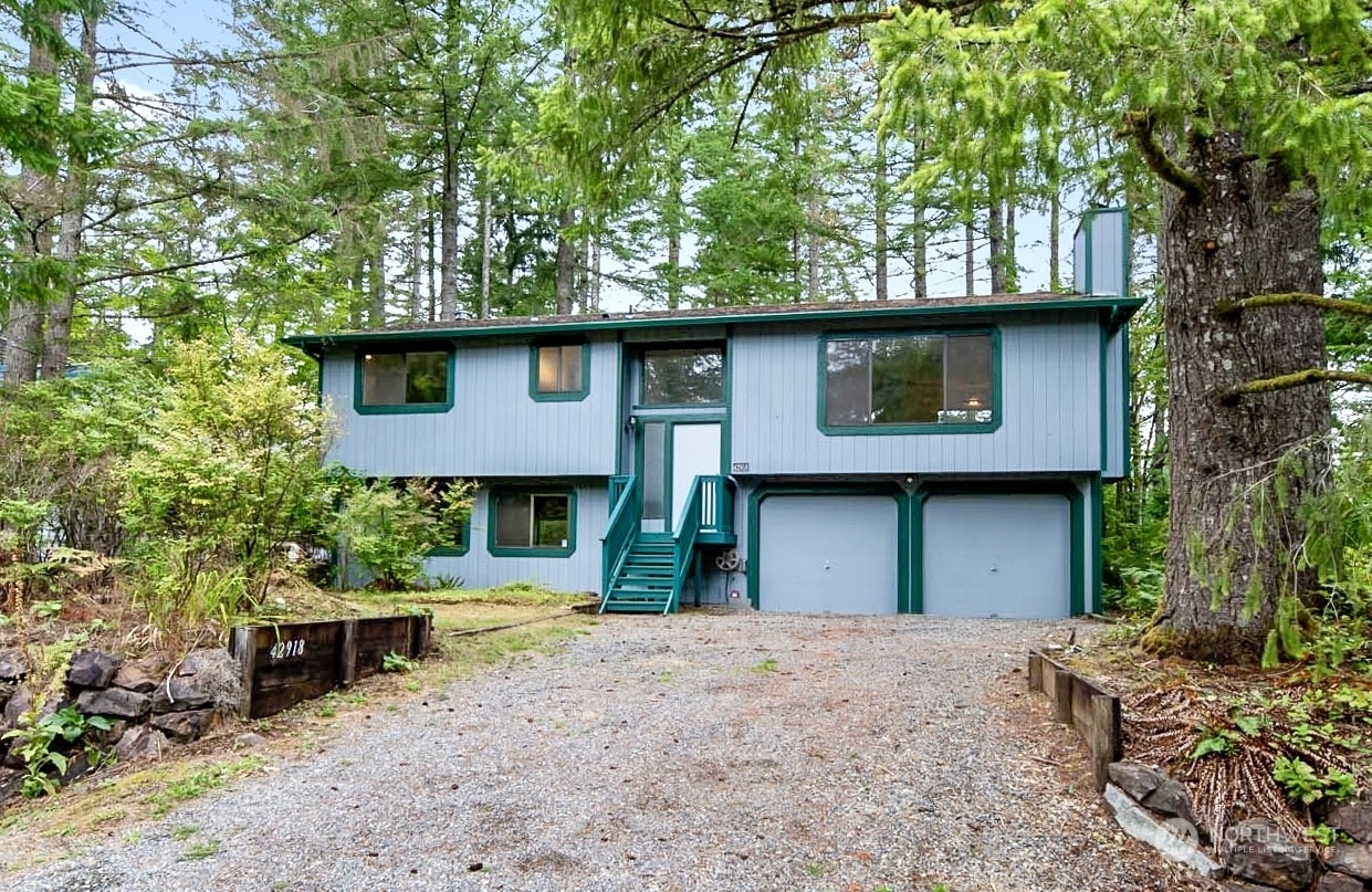 Property Photo:  42918 SE 173rd Street  WA 98045 