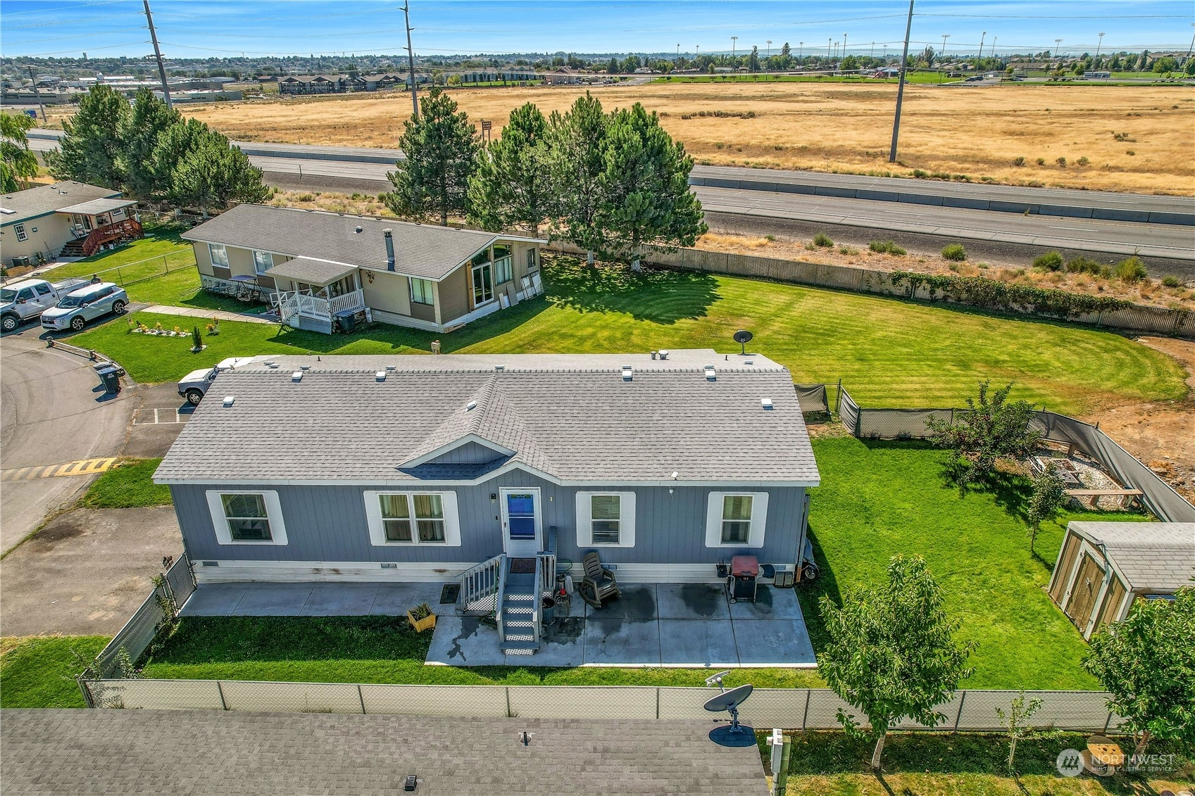 Property Photo:  4000 Longview Street NE 27  WA 98837 