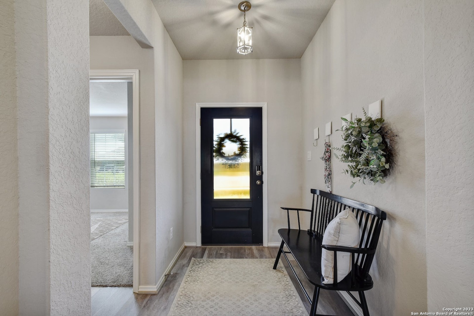 Property Photo: 250 Holland Park TX 78108