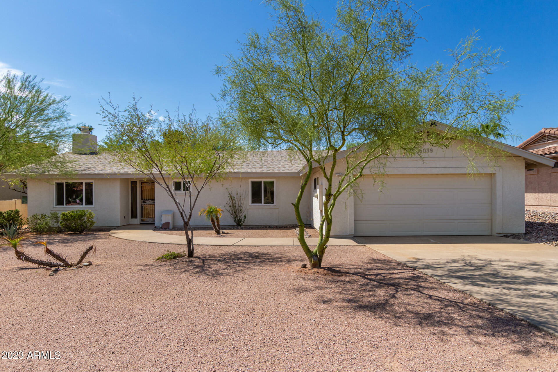 Property Photo: 15039 E Palomino Boulevard AZ 85268