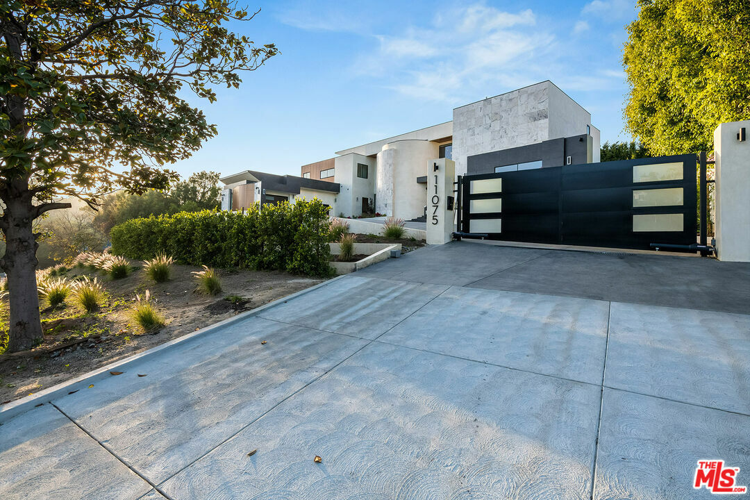 Property Photo:  11075  W Sunset Blvd  CA 90049 