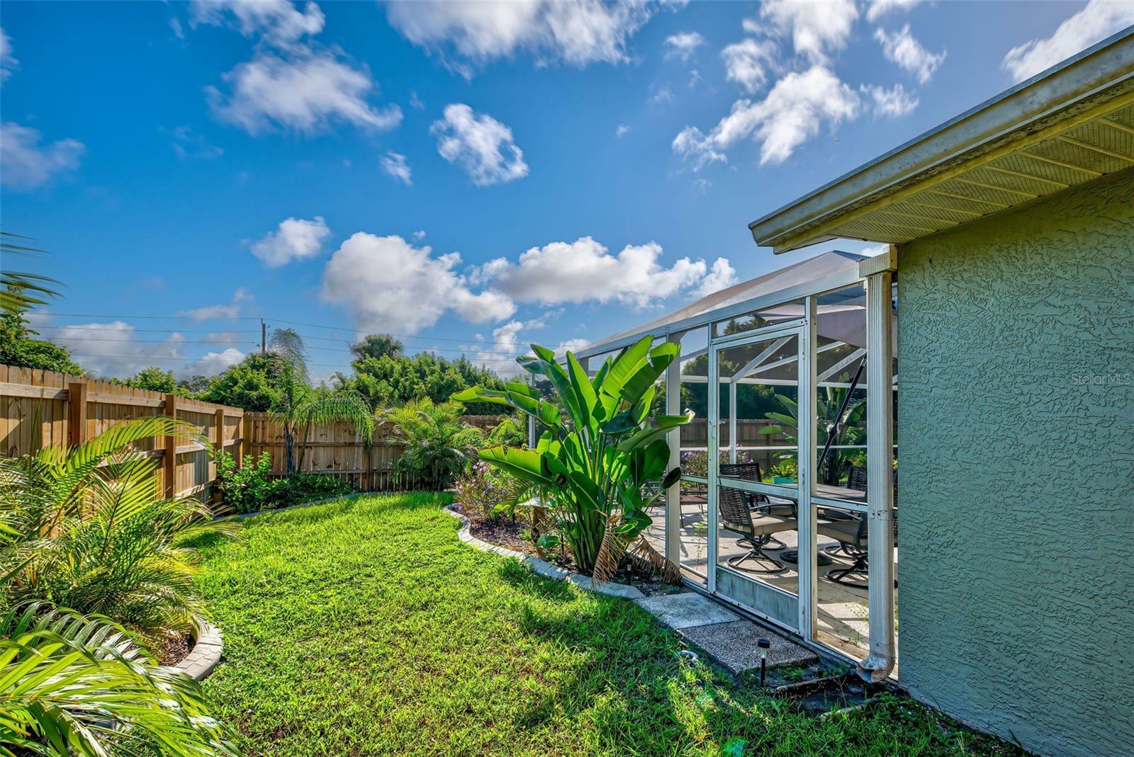 Property Photo:  6358 Spinnaker Boulevard  FL 34224 