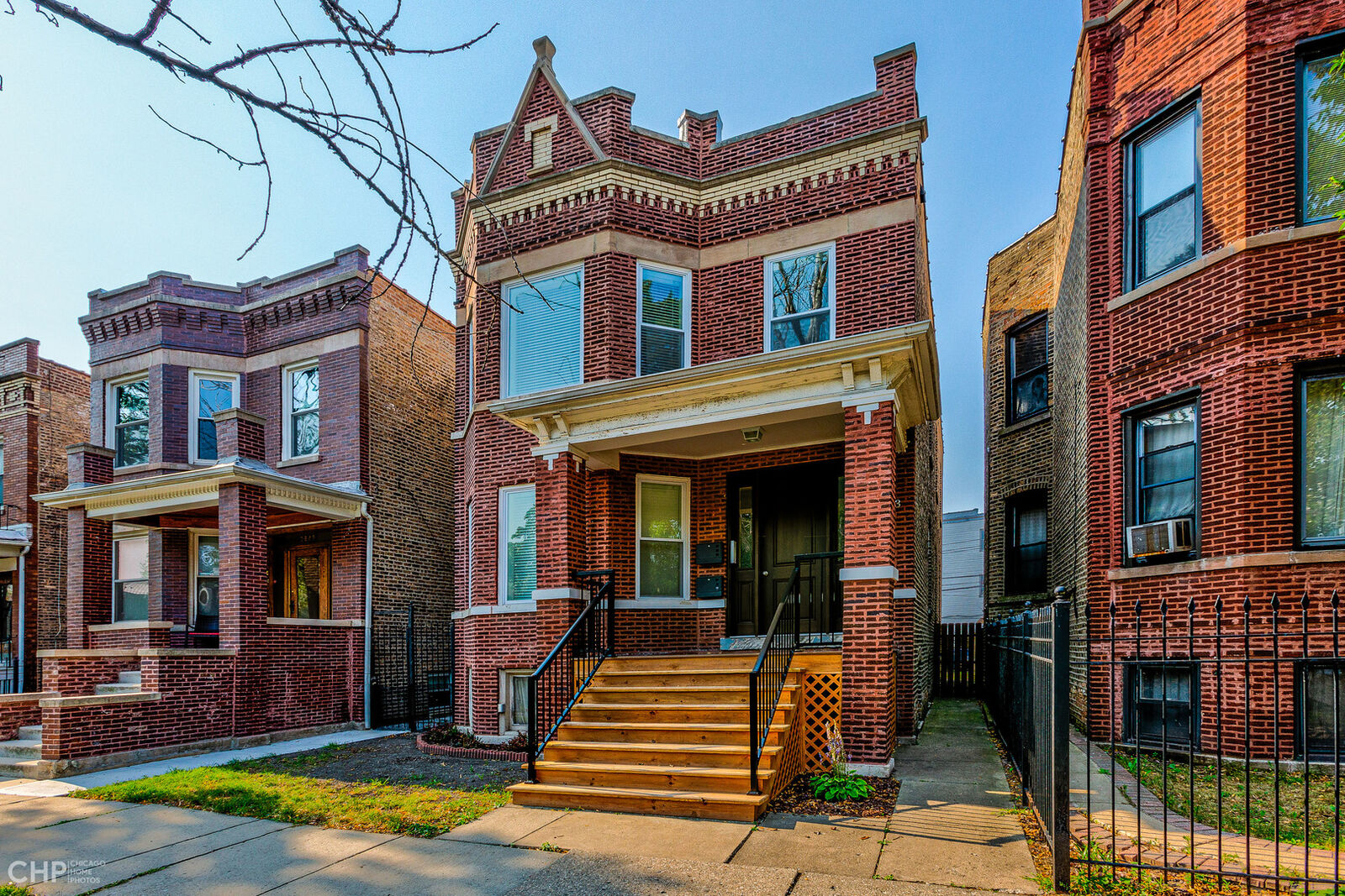 Property Photo: 3853 W Wrightwood Avenue 1 IL 60647