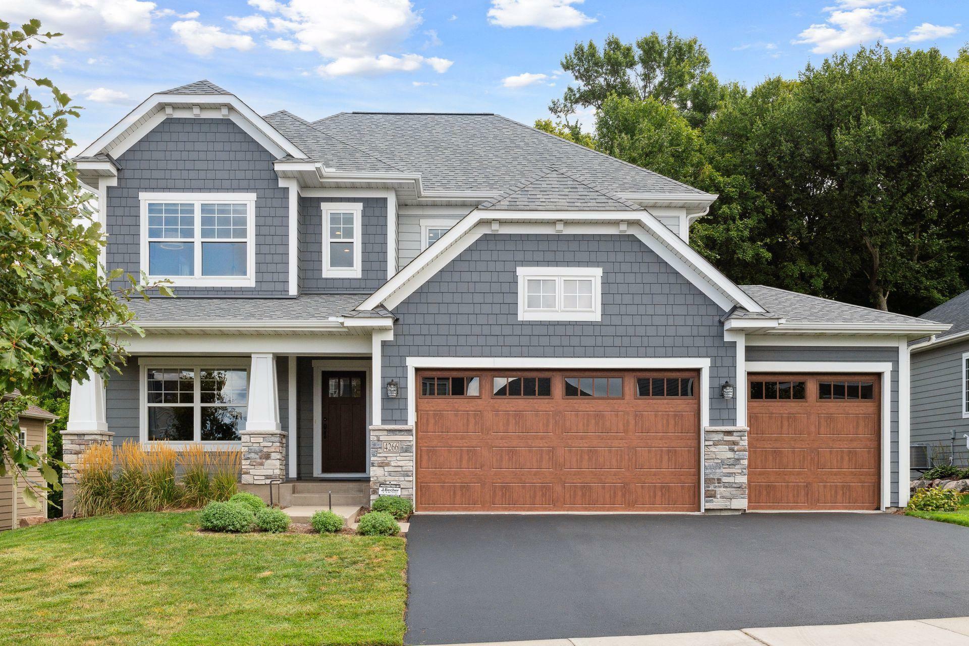 Property Photo: 4266 Creekside Way MN 55331