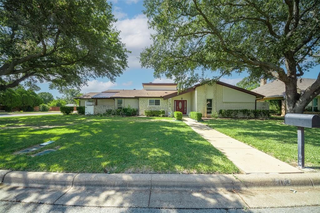 Property Photo:  7132 Wind Chime Drive  TX 76133 