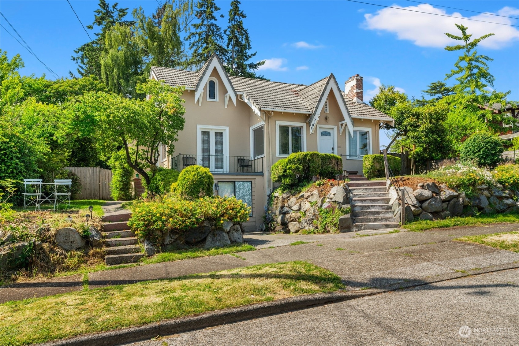 Property Photo: 5015 S Dakota Street WA 98118