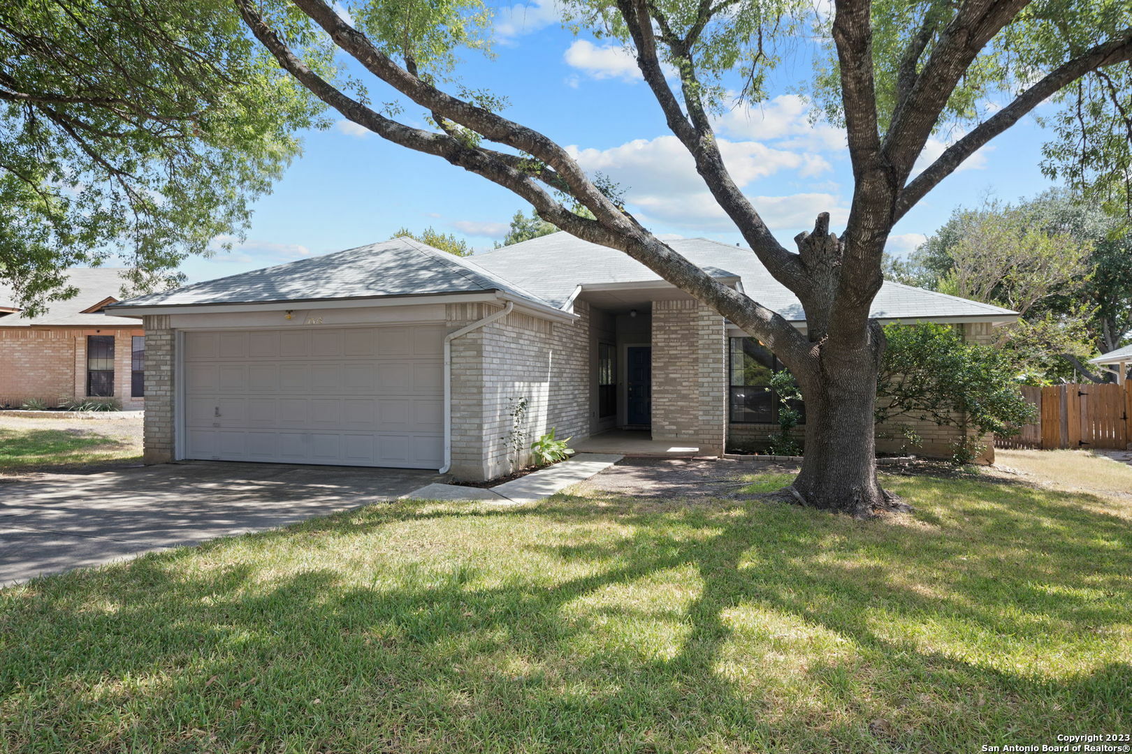 Property Photo: 7518 Forest Edge TX 78233