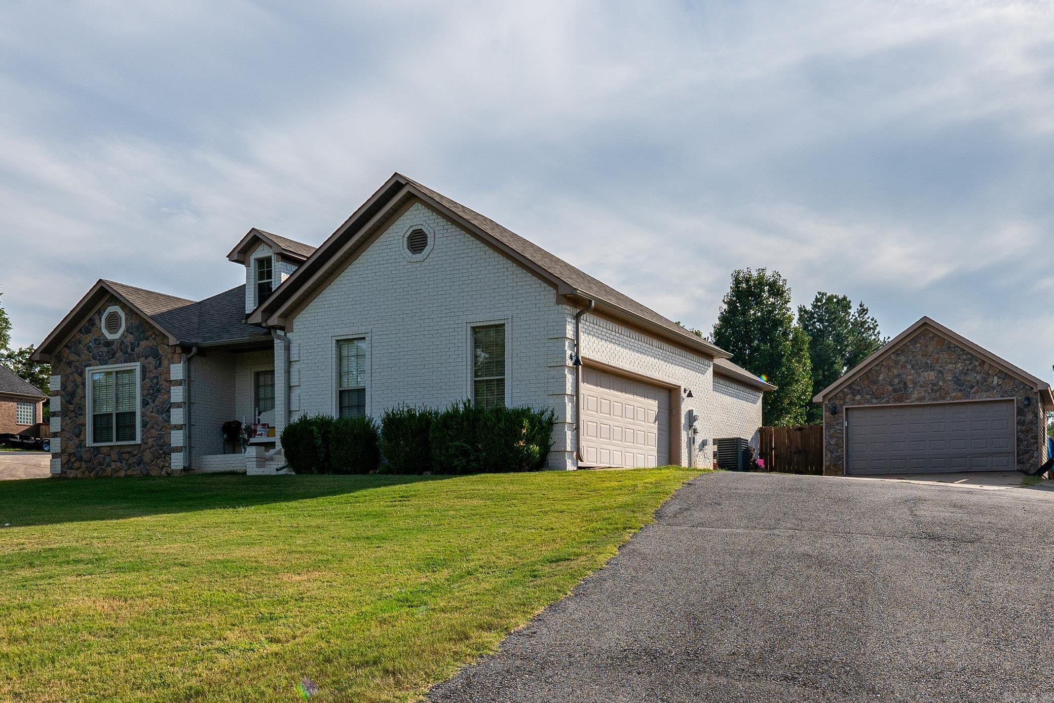 Property Photo: 13 Brookside Dr. AR 72058