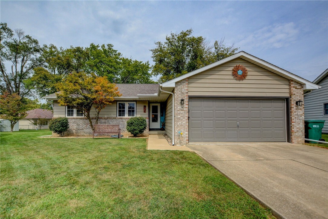 Property Photo:  4514 Hayden Court  IL 62521 