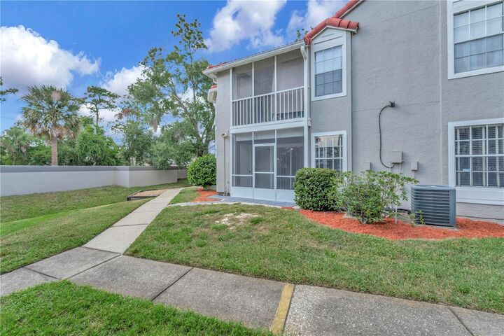 Property Photo: 935 Northern Dancer Way 107 FL 32707