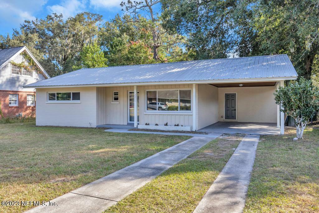 Property Photo:  2211 Laurel Street  FL 32177 