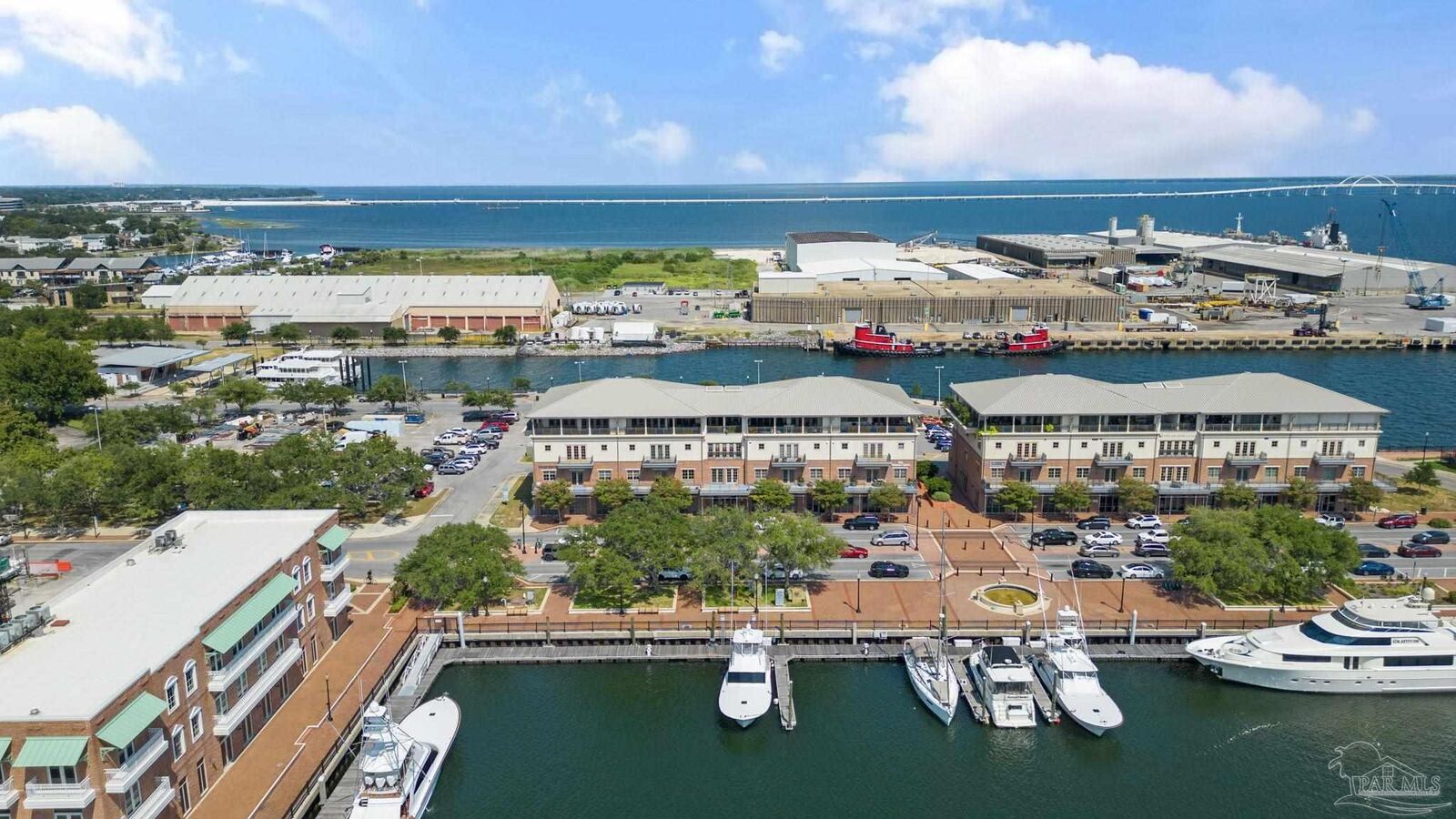 Property Photo:  850 S Palafox St C  FL 32502 