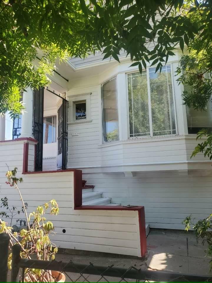 Property Photo: 1220 Chanel CA 95205