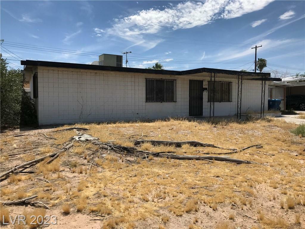 Property Photo:  1677 Izabella Avenue  NV 89169 