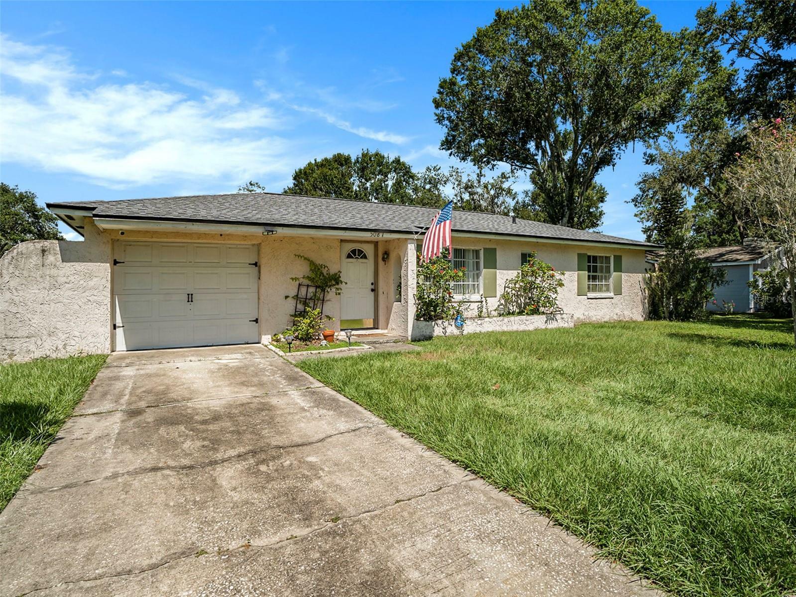 Property Photo: 5087 Black Birch Trail FL 33860