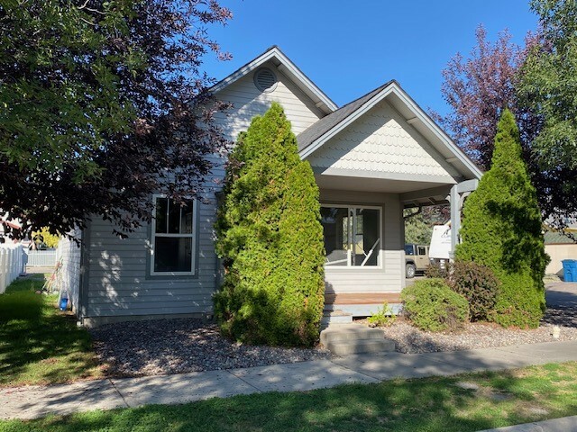 Property Photo: 4800 Monticello Place MT 59808