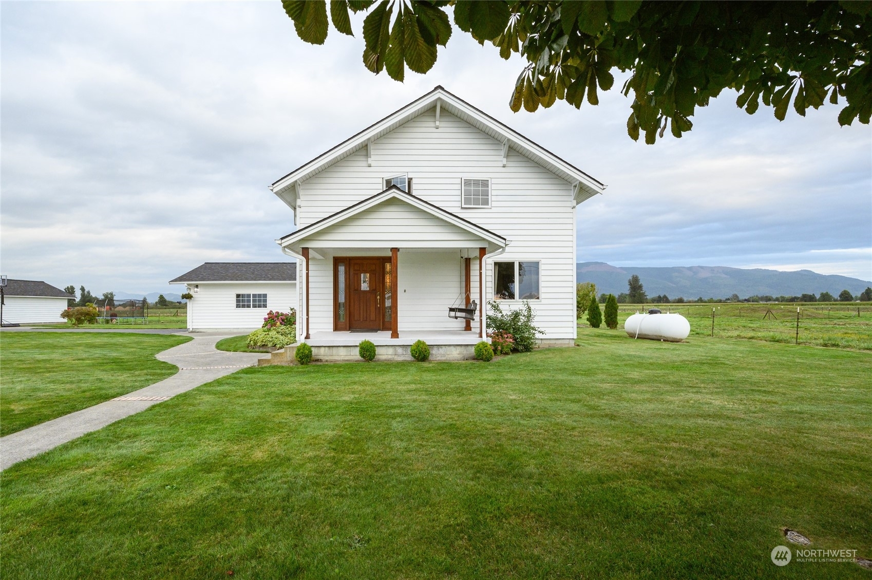 Property Photo: 7956 Trapline Rd. WA 98247