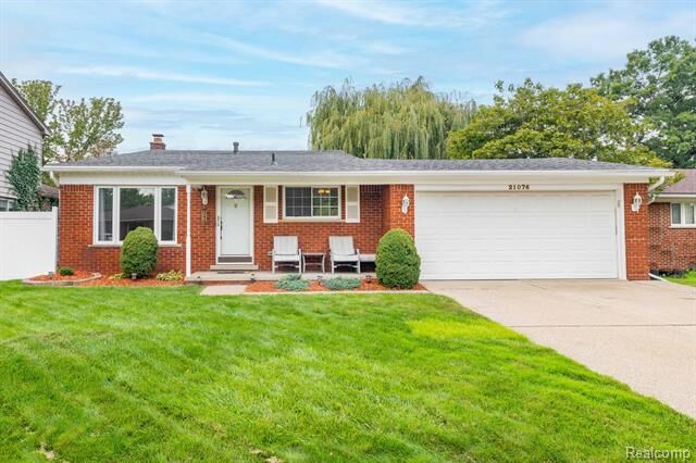 Property Photo:  21076 Millbury Drive  MI 48183 