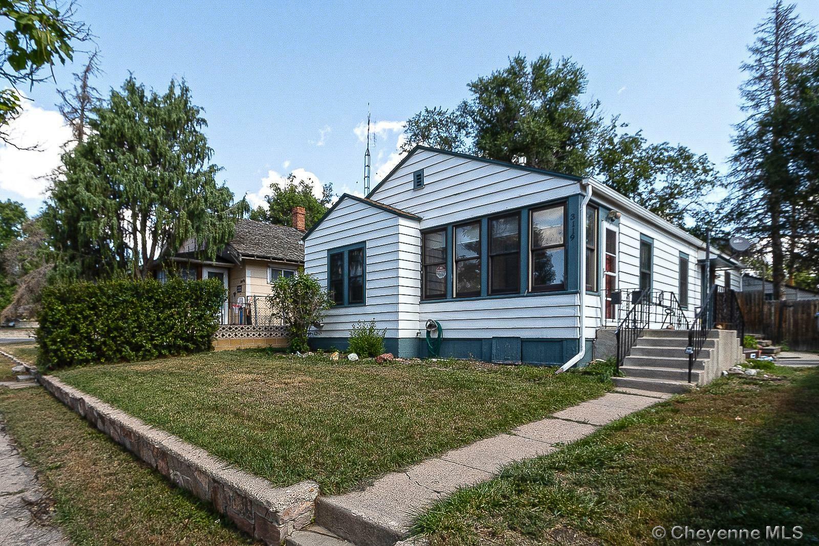 Property Photo:  3119 Pioneer Ave  WY 82001 