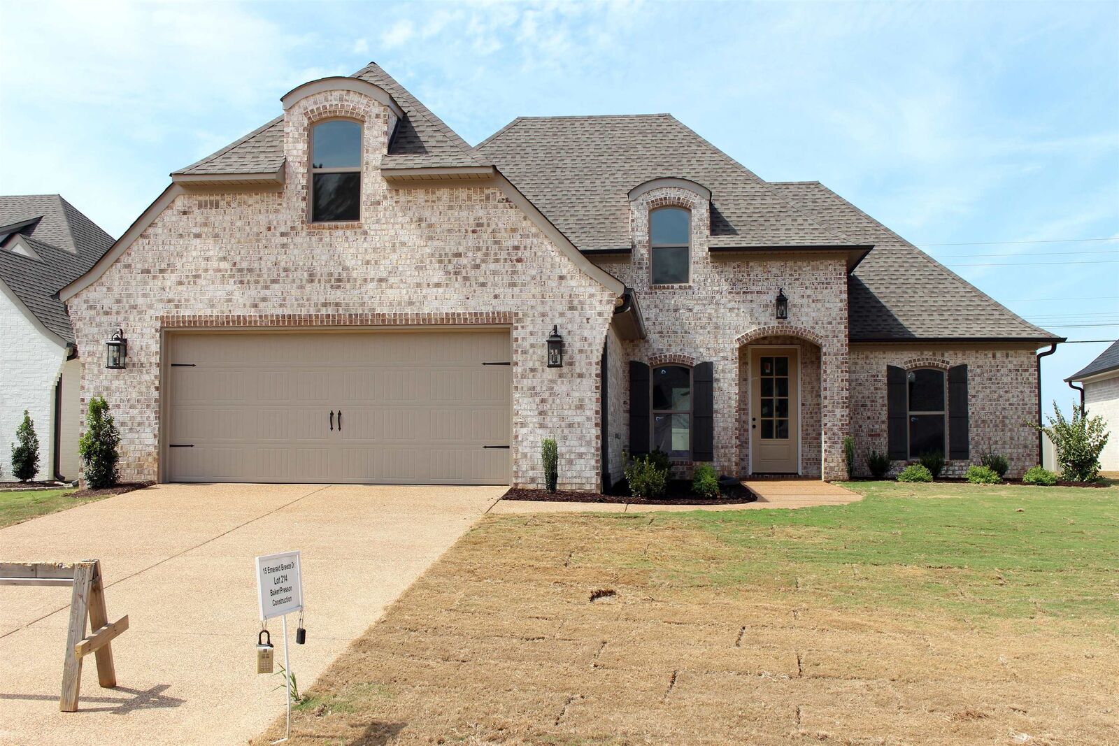 Property Photo: 15 Emerald Breeze Drive TN 38305
