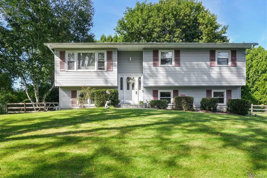 Property Photo:  8 Apollo Court  NY 10954 