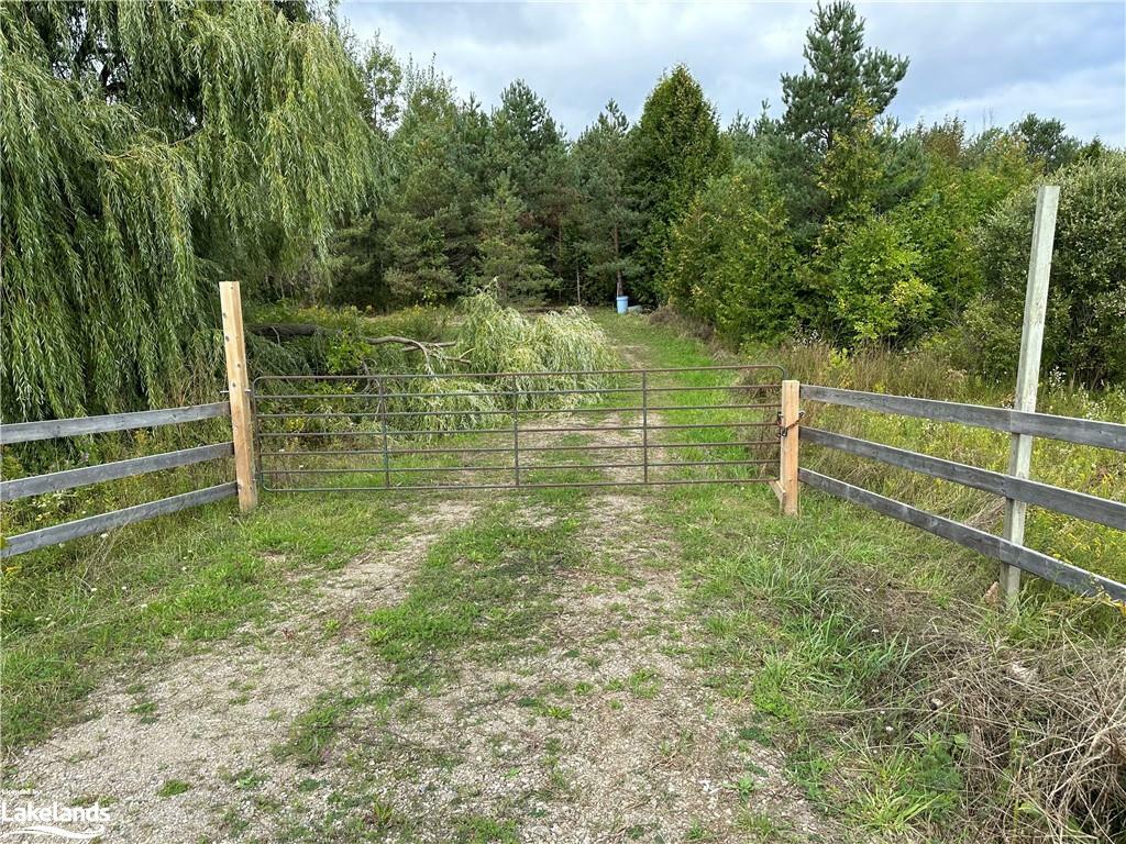 Property Photo:  6696 33/34 Nottawasaga Side Road  ON L0M1S0 