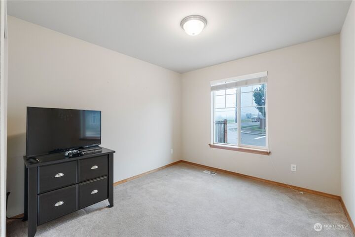 Property Photo:  101 Robin Street SW  WA 98360 