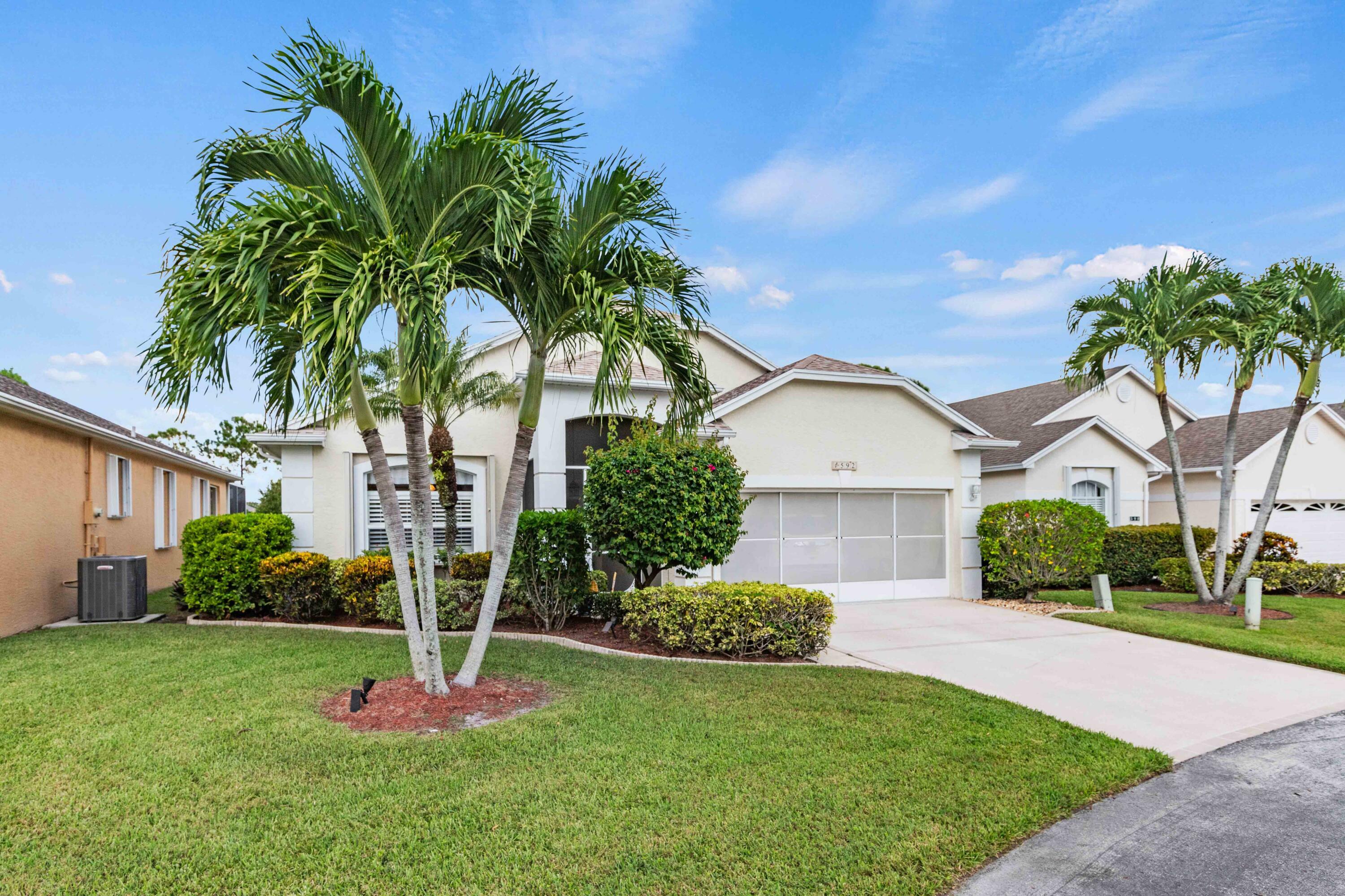 Property Photo:  592 NW Cortina Lane  FL 34986 