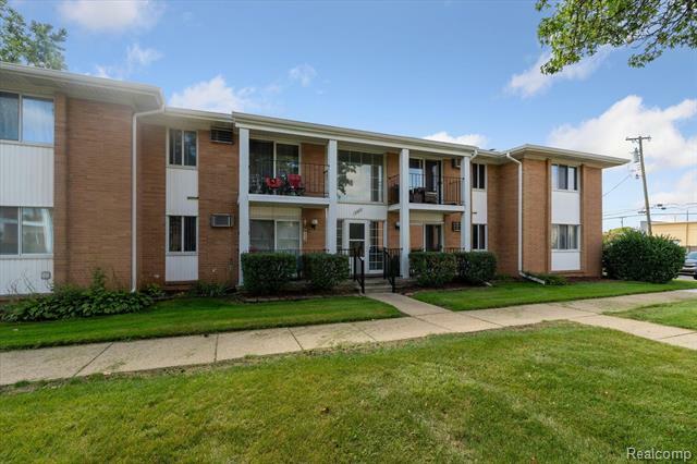 Property Photo:  8203 Huntington Street 16  MI 48185 