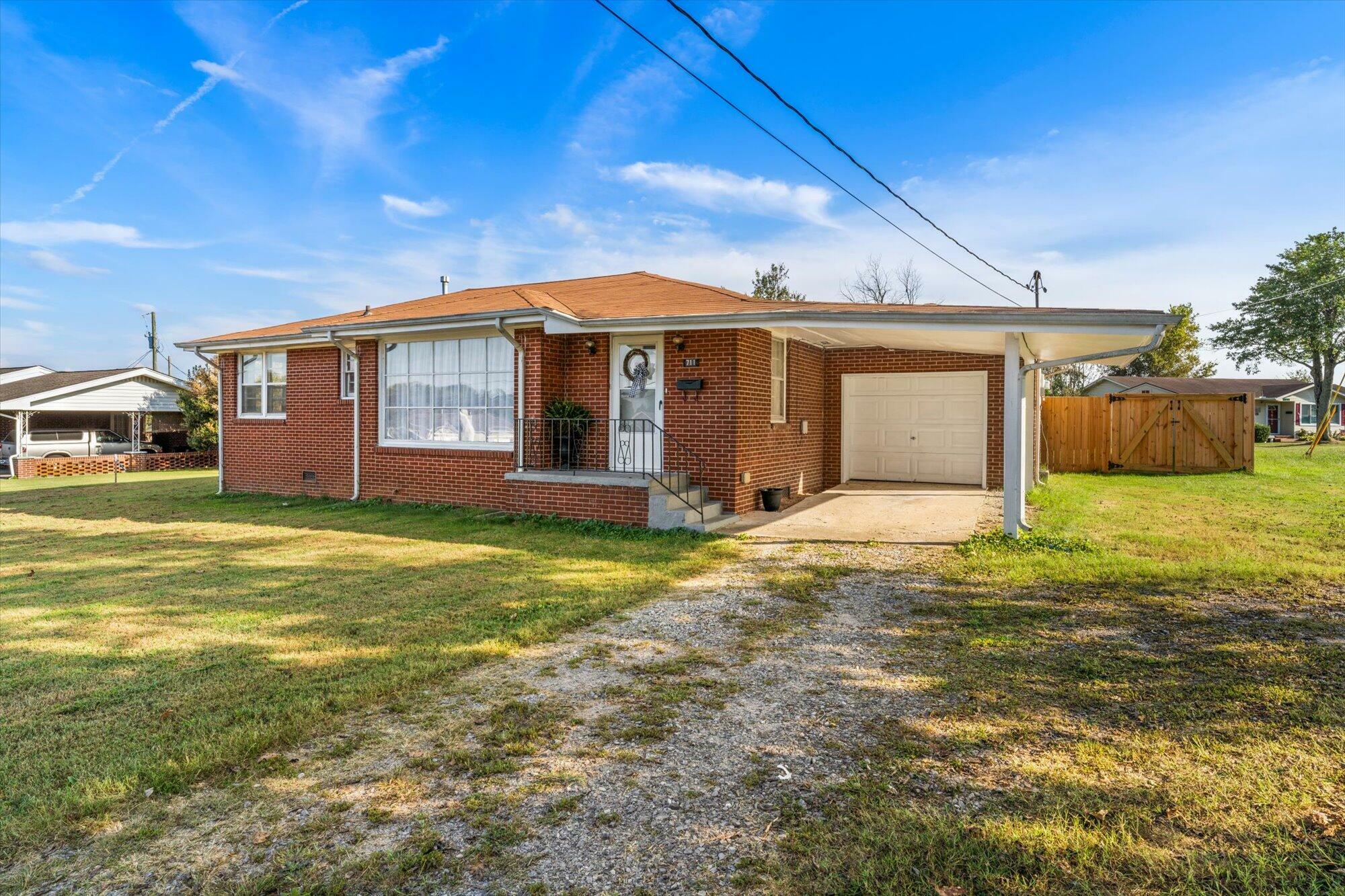 Property Photo:  711 Highland Avenue  TN 37774 