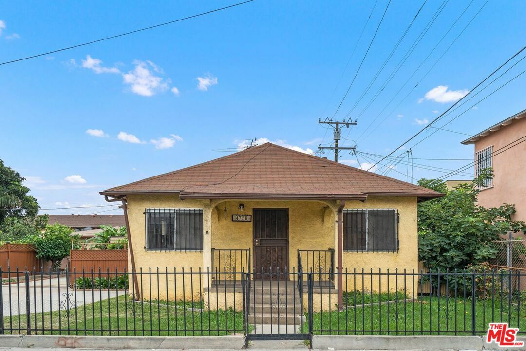 Property Photo:  4756   Hubbard St  CA 90022 