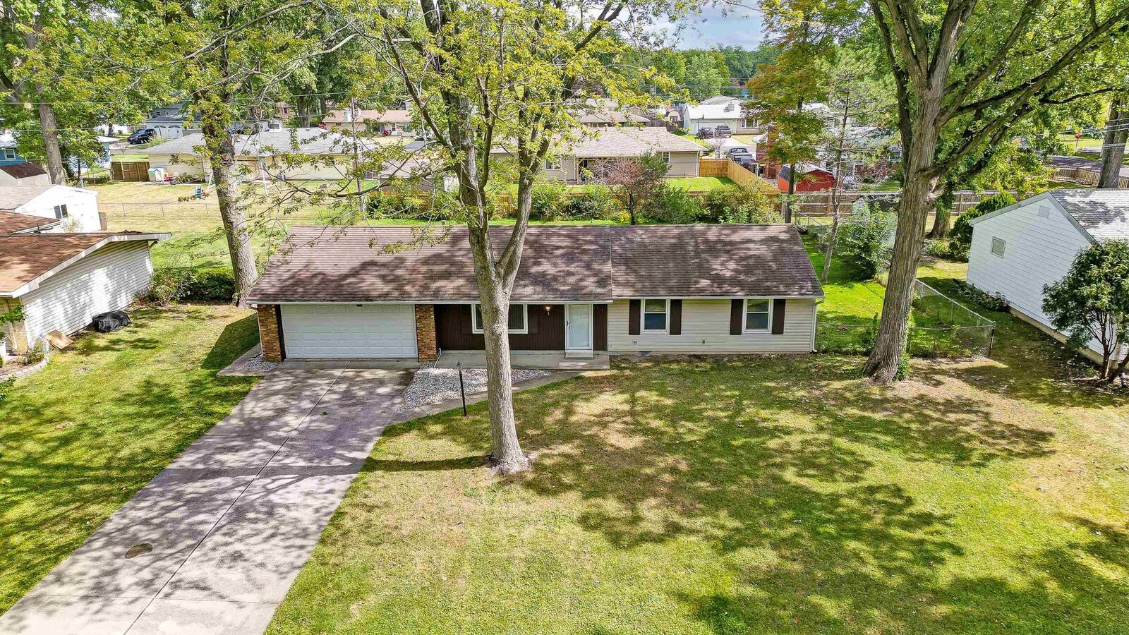 Property Photo:  4834 Dwight Drive  IN 46835-3616 